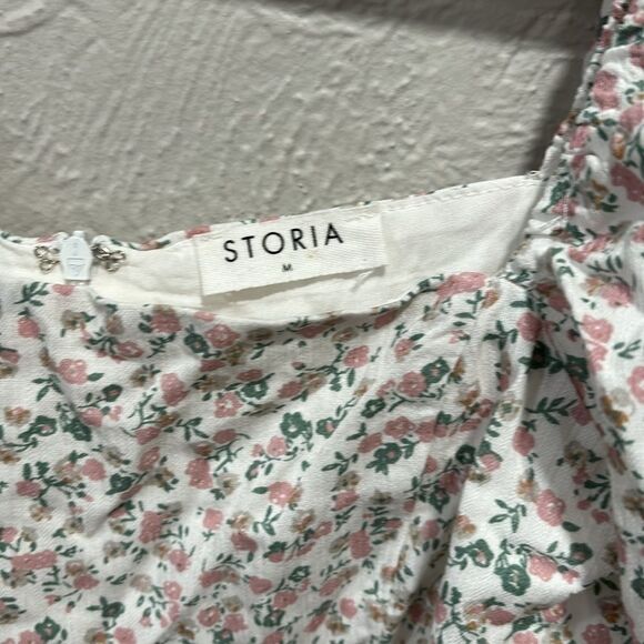 Storia Floral Print Babydoll Blouse Puff Sleeves Square Neckline Size Medium - Picture 2 of 9